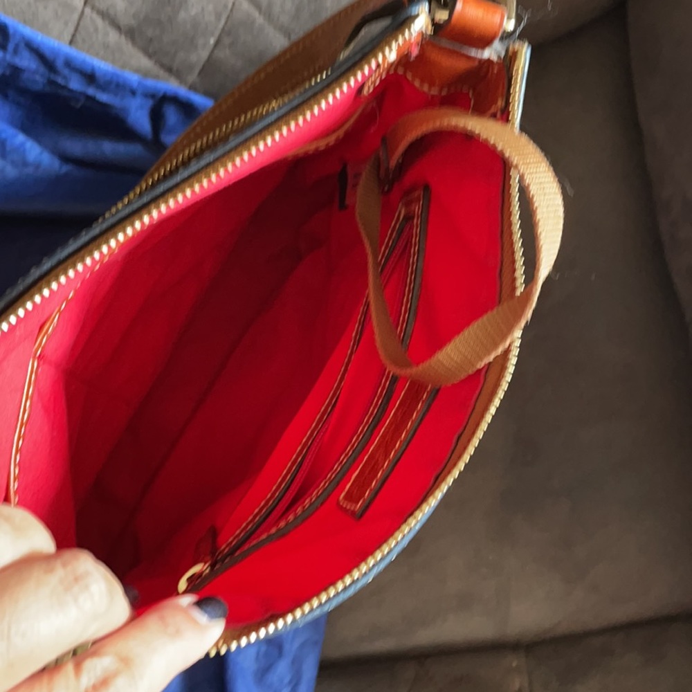 Dooney & Burke Bag!! - Picture 4 of 7
